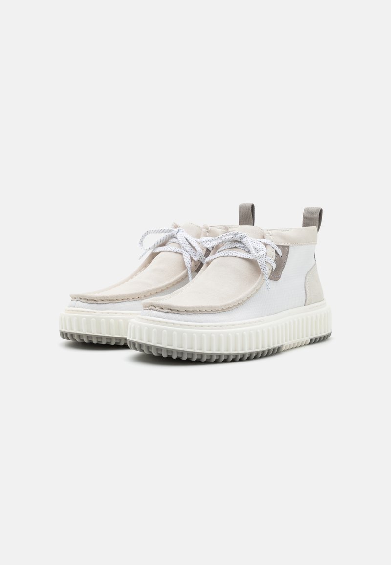Clarks Originals WALLABEE - Stringate sportive - forest green/verde scuro