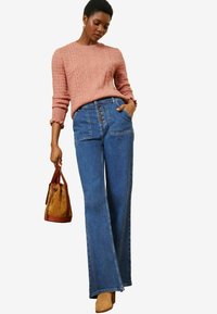 Love & Roses POINTELLE    REGULAR FIT - Stickad tröja - pink