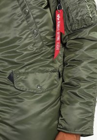 Alpha Industries Vinterkappa /-rock - dark green