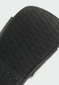 adidas Sportswear ADILETTE COMFORT - Ciabatte da mare - off white core black core black