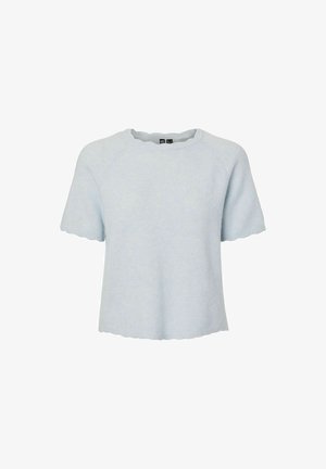 Pull en tricot bleu clair à manches courtes avec des bords festonnés au niveau du col, des manches et de l'ourlet.