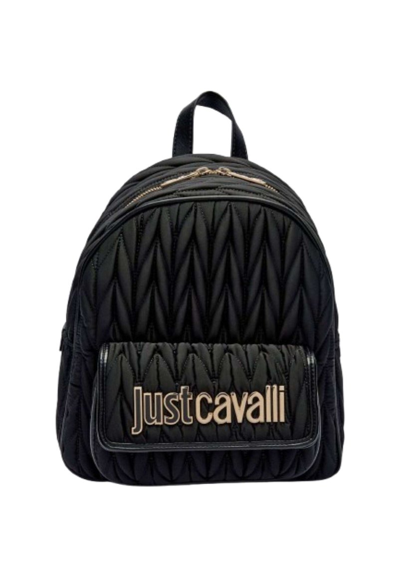 Zaino nero trapuntato con chiusura a zip, caratterizzato da un logo prominente. Progettato con tessuto testurizzato e forma arrotondata.