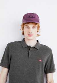Levi's® Polotričko - dark charcoal heather