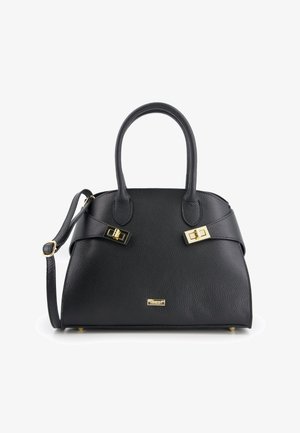 Sac à main en cuir noir avec deux poignées supérieures, une bandoulière réglable, des accents en métal doré et une surface texturée. Fond plat pour plus de stabilité.