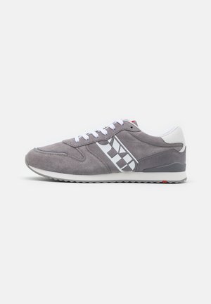 EAST - Trainers - milan