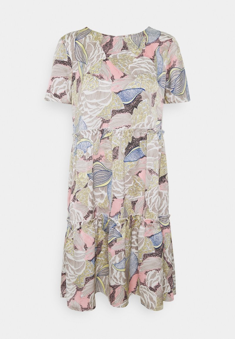 Robe à motif floral avec manches courtes, encolure ronde et volants superposés à l'ourlet dans des tons de rose, vert et bleu.