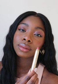 Code8 5SECS EXPRESS LIP & CHEEK COLOUR - Lippenstift - Off Broadway
