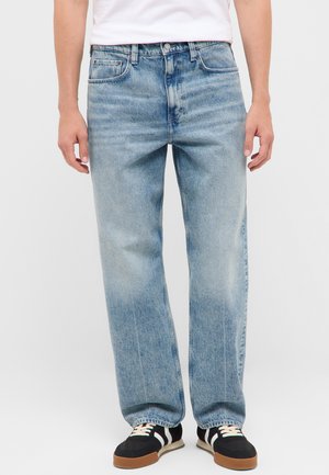 Mustang, JEFF RELAXED STRAIGHT - Straight leg jeans - blau mittel