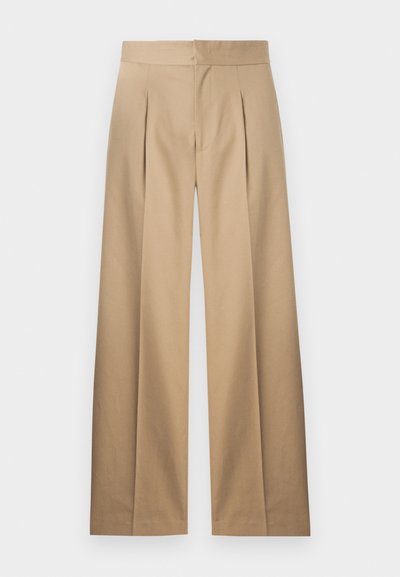 Beige wijde broek met een geplooide voorkant, op maat gemaakt ontwerp en gladde katoenen stof. Heeft een platte tailleband en geen zichtbare sluitingen.