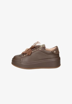 GIO+, OLIVA - Sneakers basse - marrone
