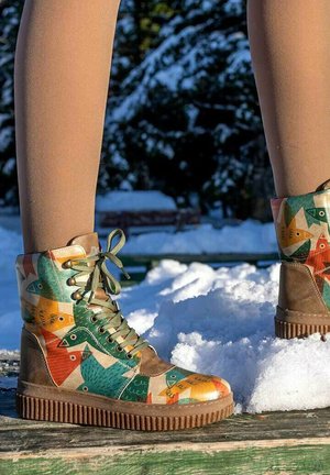 Dogo FUTURE TOGETHER WE FLY - Platform ankle boots - natur