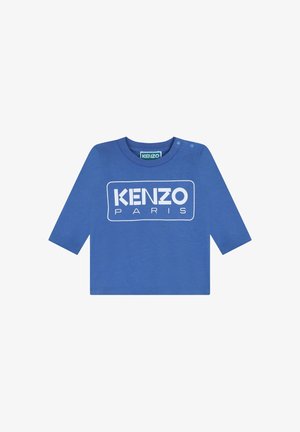 Chemise à manches longues bleue avec un logo KENZO PARIS blanc sur le devant. Fabriquée en tissu doux avec des pressions à l'épaule pour un enfilage facile.