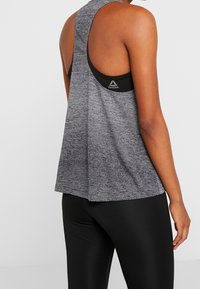Reebok Sportovní tričko - grey