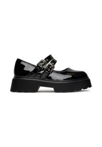Zapatos Mary Jane de charol negro con doble hebilla, punta redonda y suela gruesa acanalada. Acabado liso y textura brillante.