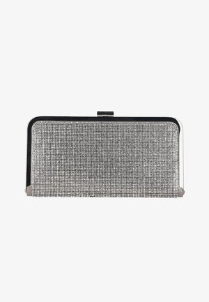 Rechteckige silberne Clutch-Tasche, bedeckt mit kleinen Strasssteinen, mit einem schwarzen und silbernen Metallrahmen und einem Verschluss.