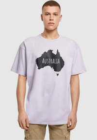 Merchcode AUSTRALIA HEAVY OVERSIZE TEE - Camiseta estampada - lilac