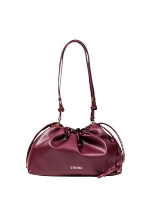 Bolso de hombro de cuero púrpura oscuro con parte superior fruncida, correa ajustable y logo dorado de Liu Jo en el frente.