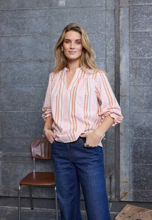 PZAMBELLA - Blouse - cloud dancer