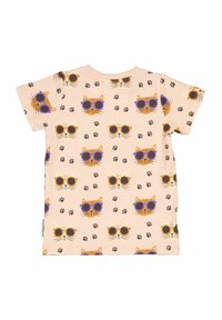 Lyhythihainen, vaaleanpunainen puuvillapaita, jossa on toistuva kuvio sarjakuvakissoista aurinkolaseissa ja tassunjäljistä.