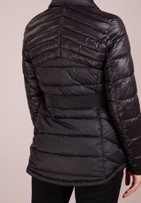 Barbour International Zimní bunda - black