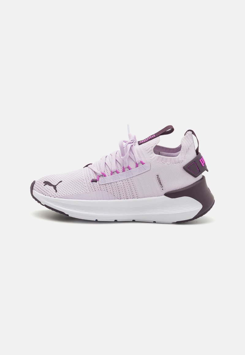 Puma SOFTRIDE SYMMETRY FUZION - Hardloopschoenen voor op de weg - lilac frost/midnight plum/pure magenta