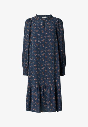 Dlhé rukávy, tmavomodré šaty s kvetinovou potlačou, s plisovanou textúrou, vysokým výstrihom a volánovým lemom.