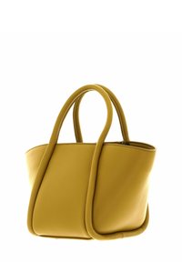 Sac à main en cuir jaune moutarde avec poignées doubles arrondies et texture lisse, posé debout sur un fond blanc.