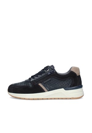 Sneaker nero e blu navy con lati traforati, cerniera laterale, chiusura frontale con lacci, dettaglio beige sul tallone e suola imbottita bianca.