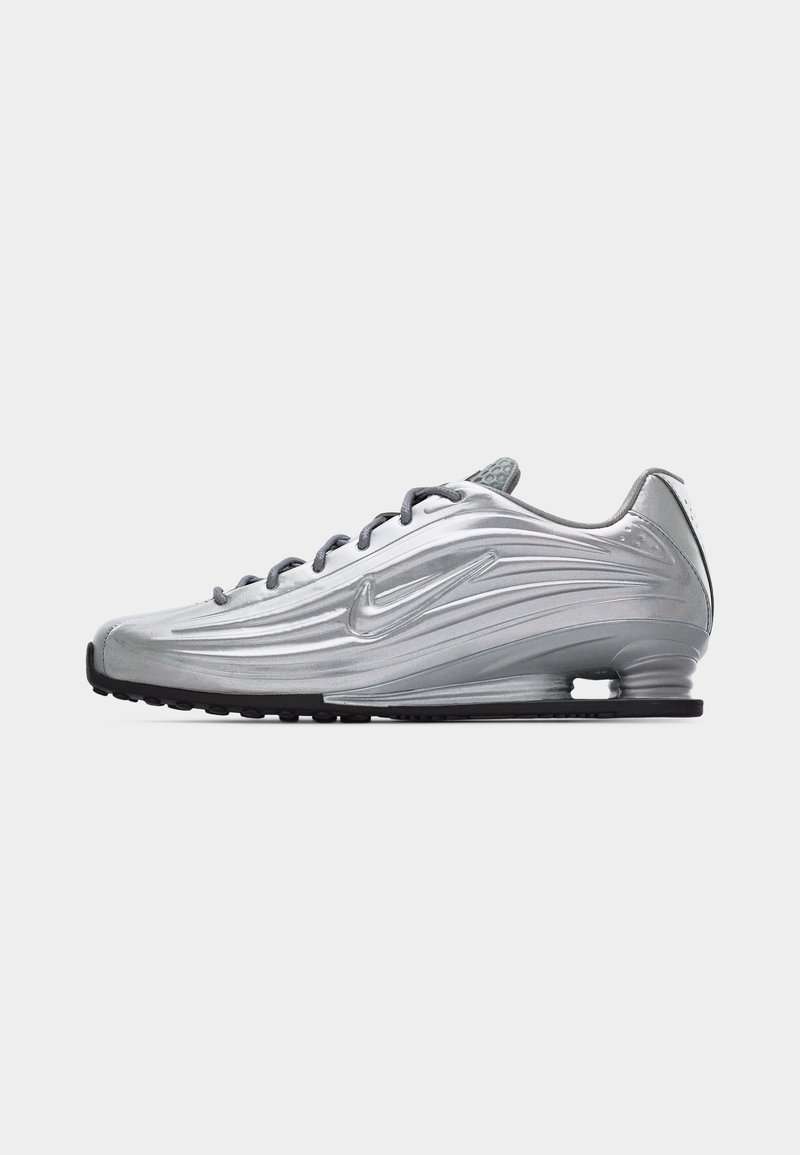 Nike Sportswear SHOX Z - Tenisky - silver-coloured/metallic silver-coloured/black