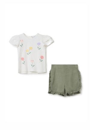 SET - Shorts - white green