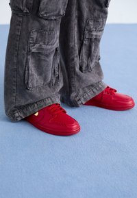 Jordan AIR JORDAN LOW METHOD OF MAKE Trainers gym red