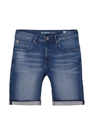 Shorts in denim blu scuro con una finitura leggermente consumata, caratterizzati da orli arrotolati, cinque tasche e chiusura con bottone in metallo.