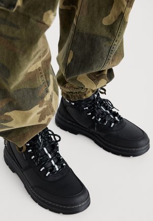 COMBS TECH UNISEX - Winter boots - black