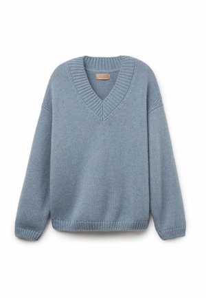 Jasnoniebieski, dziany sweter z dekoltem w serek, długimi rękawami oraz ściągaczami na mankietach i dolnym brzegu. Miękka tekstura o przytulnym, luźnym kroju.