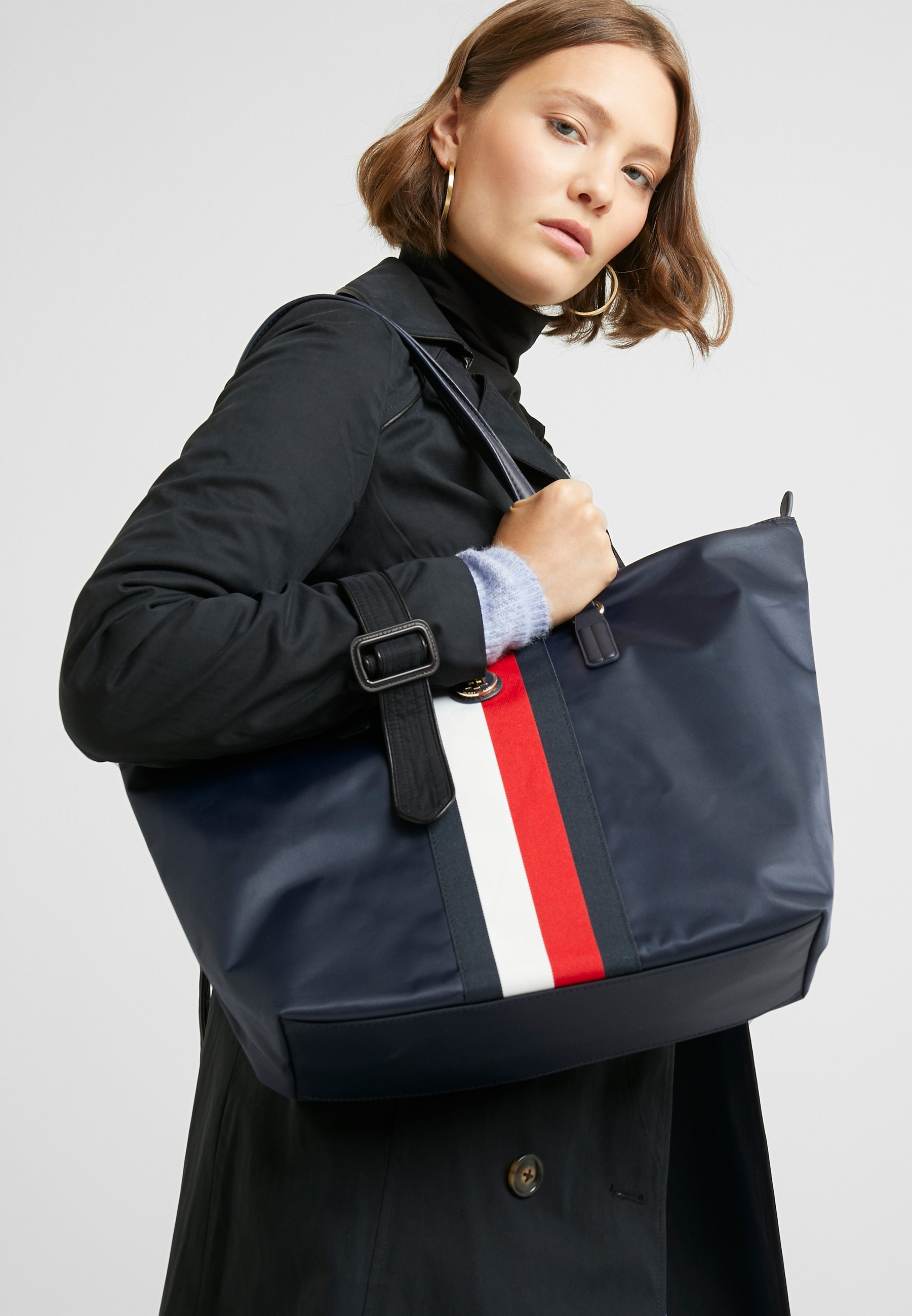tommy hilfiger borse