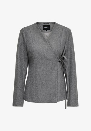 Szary płaszcz typu wrap wykonany z miękkiej, teksturowanej tkaniny. Posiada zawiązywanie w talii, długie rękawy i dekolt w serek.