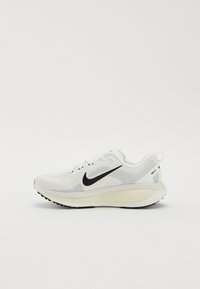 Ei valittu, summit white/black/coconut milk