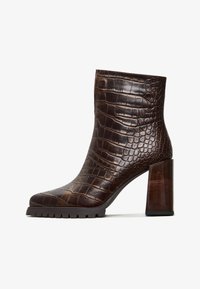Unausgewählt, brown
