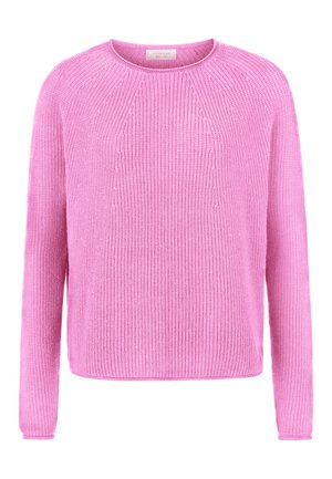 Jersey de punto rosa de manga larga con cuello redondo y textura acanalada, que presenta un sutil patrón diagonal de punto en la parte delantera.