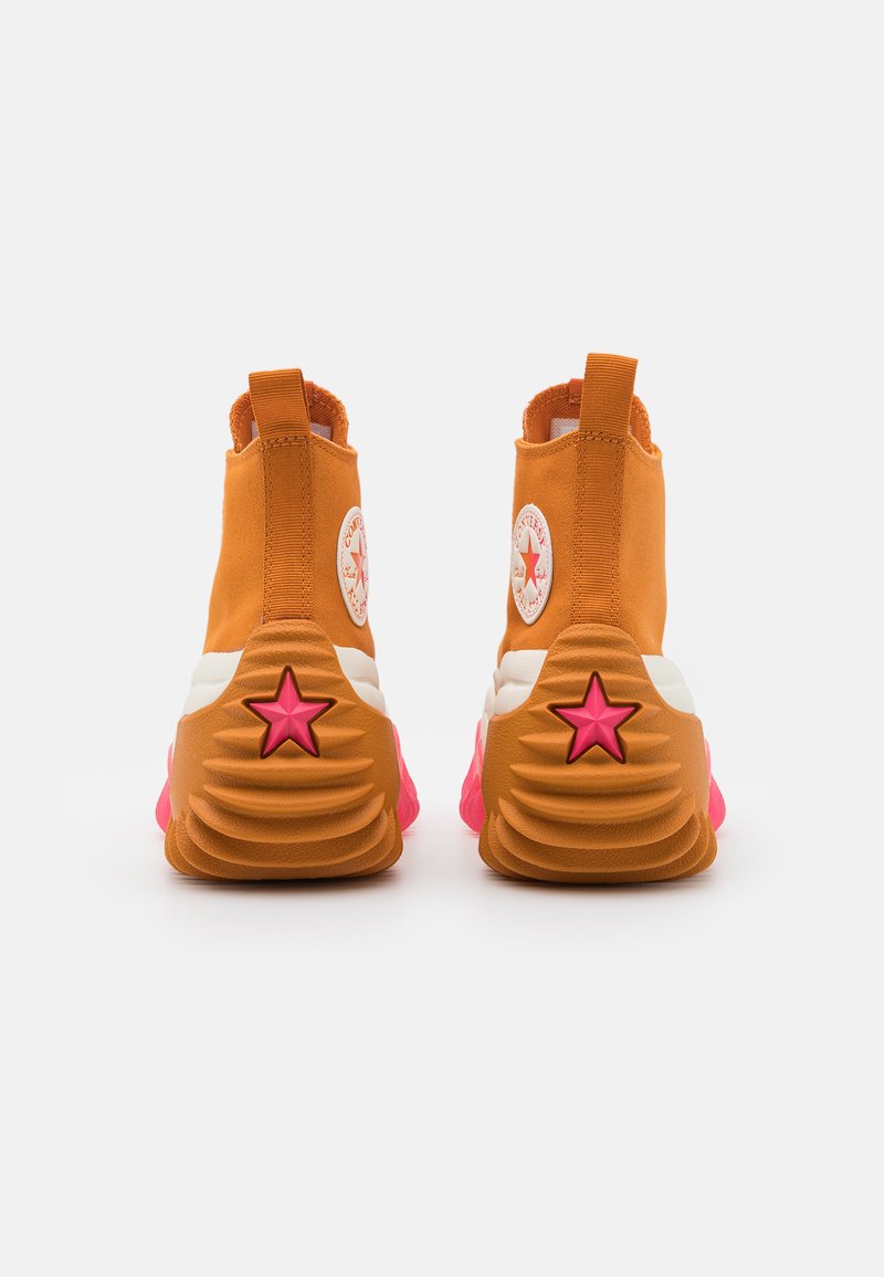 converse run star motion monarch strawberry jam egret unisex shoe