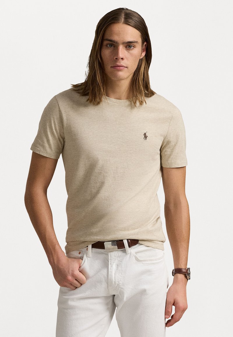 Polo Ralph Lauren - CUSTOM SLIM FIT JERSEY CREWNECK T-SHIRT - T-shirts - expedition dune heather, Forstørre