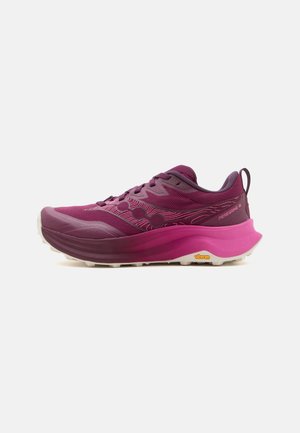 Saucony PEREGRINE 16 - Παπούτσια για τρέξιμο σε μονοπάτια - plum/mulberry