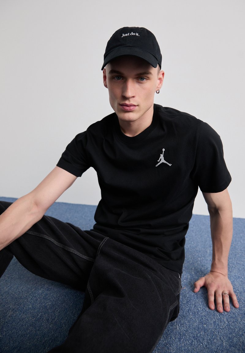 Jordan - JUMPMAN CREW - T-shirt basique - black, Agrandir