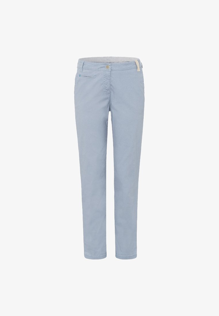 Pantalon bleu clair à jambes droites avec bouton et fermeture éclair à l'avant, passants pour ceinture et une petite poche zippée sur le côté droit.