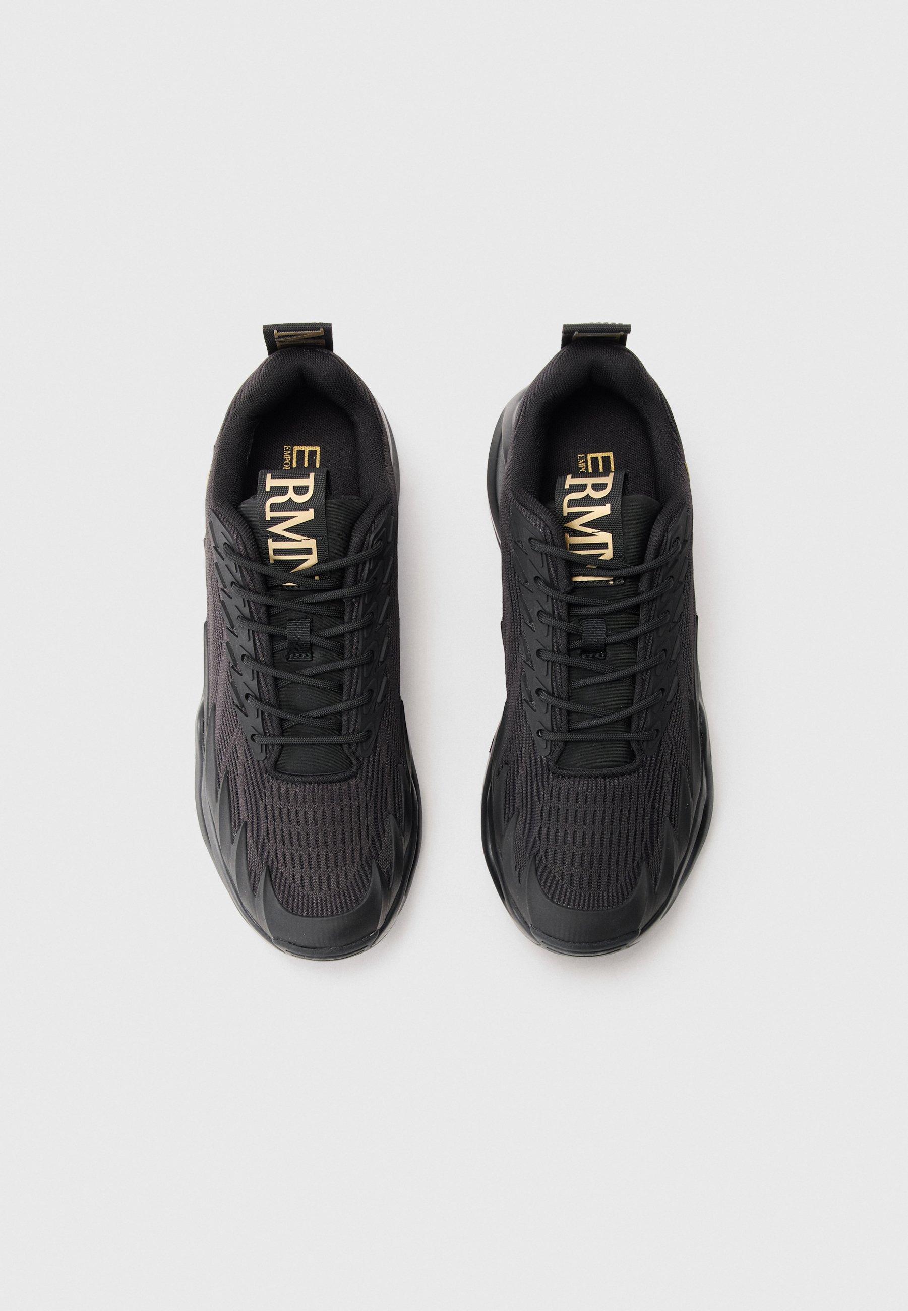 EA7 Emporio Armani INFINITY UNISEX - Zapatillas - triple blac/gold