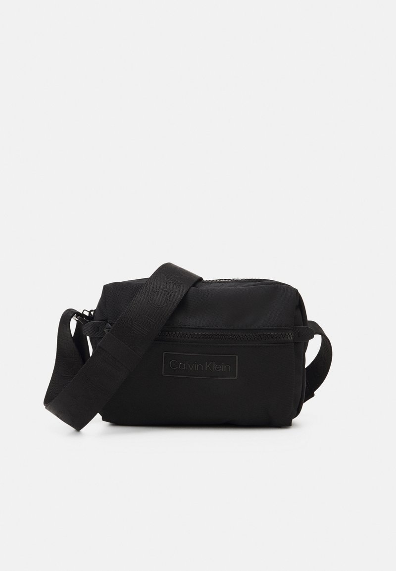 Calvin Klein CODE CAMERA BAG Sacoche d'appareil photo black/noir