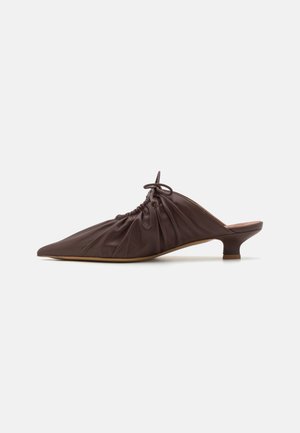By Malene Birger, MASEY - Ciabattine - dark mahogany