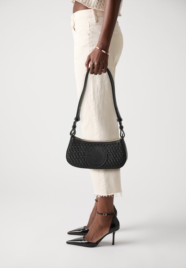 CIRCLE - Handbag