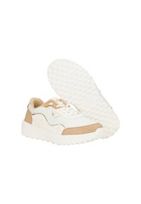 Sneakers w białej kanwie z beżowymi akcentami z zamszu. Charakteryzują się zaokrąglonym noskiem, teksturowaną gumową podeszw�ą oraz sznurowanym zapięciem.