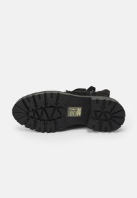 Anna Field Bottines à lacets - black